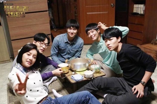 《请回答1988》、《阳光姐妹淘》将被翻拍？绕不